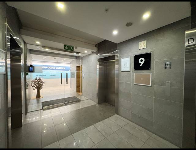 4,055M² OFFICE TO LET IN FORESHORE